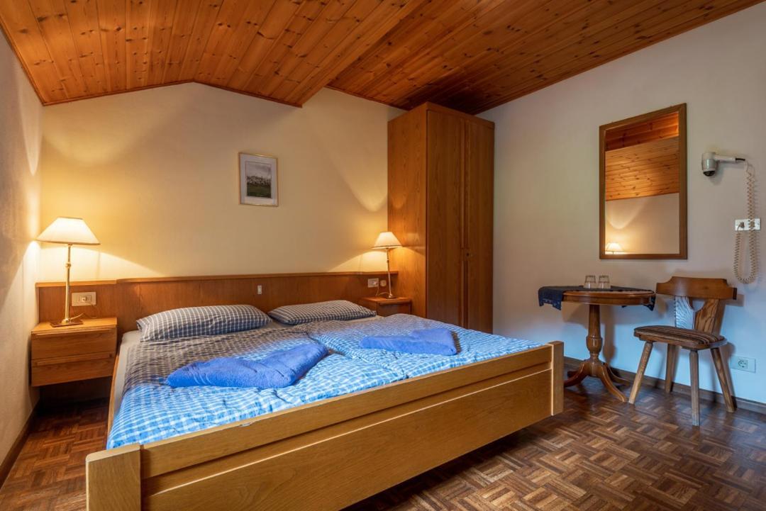 Appartements Pension Sonia 푸네스 외부 사진